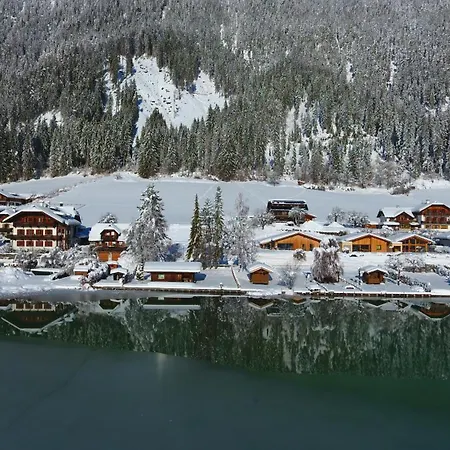 Farm stay Obergasser Und Bergblick Weissensee