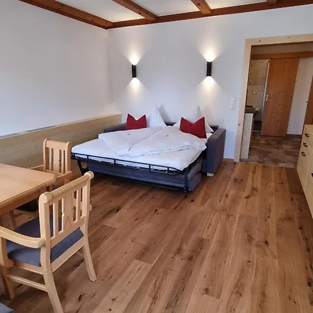 Farm stay Obergasser Und Bergblick Weissensee