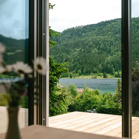 Farm stay Obergasser Und Bergblick Weissensee