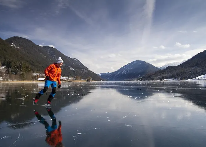Obergasser Und Bergblick